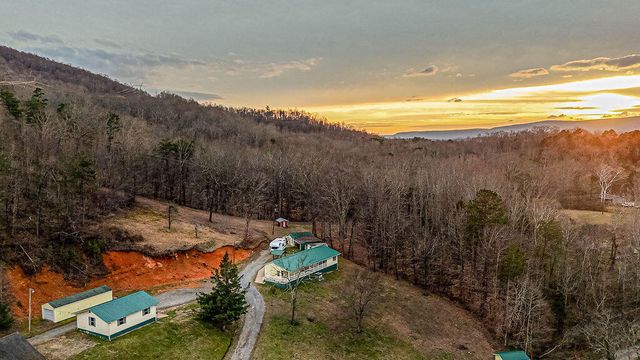 434 Valley Brook Trail, Whitwell, TN 37397