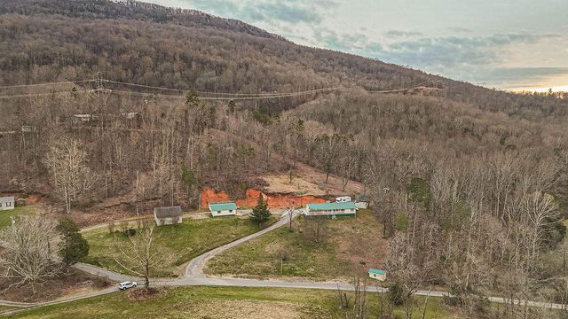 434 Valley Brook Trail, Whitwell, TN 37397