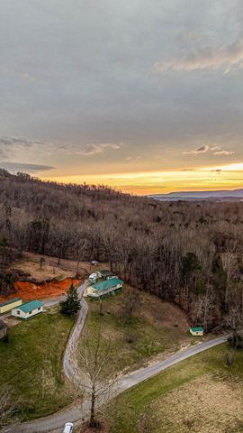 434 Valley Brook Trail, Whitwell, TN 37397