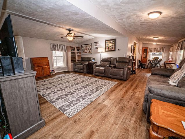 434 Valley Brook Trail, Whitwell, TN 37397