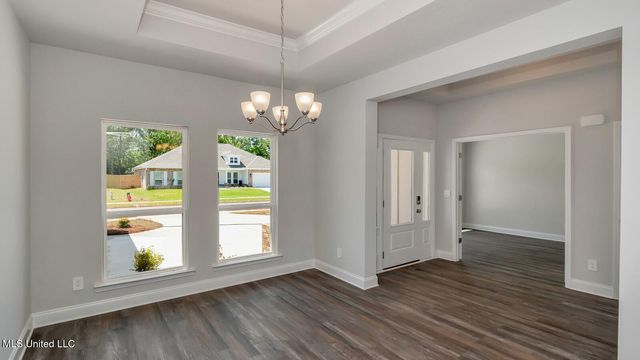 6624 Palm Pointe Drive, Ocean Springs, MS 39564