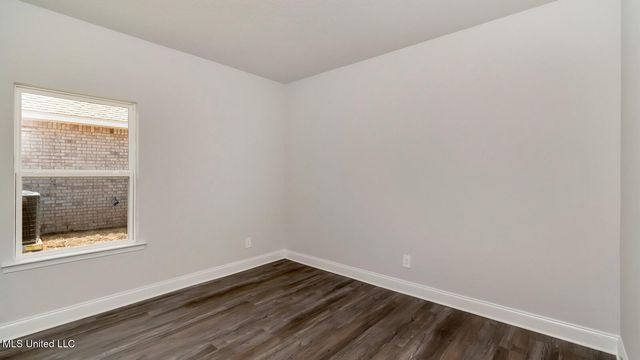 6624 Palm Pointe Drive, Ocean Springs, MS 39564