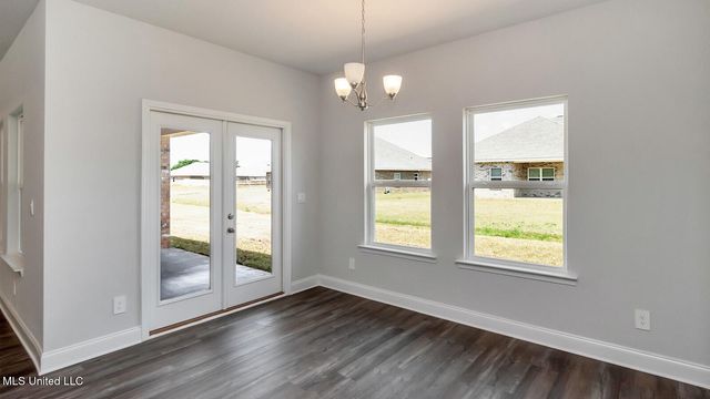 6624 Palm Pointe Drive, Ocean Springs, MS 39564