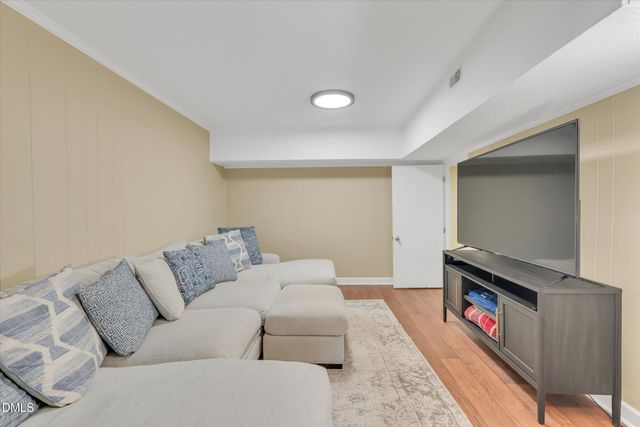 918 Hampshire Court, Cary, NC 27511