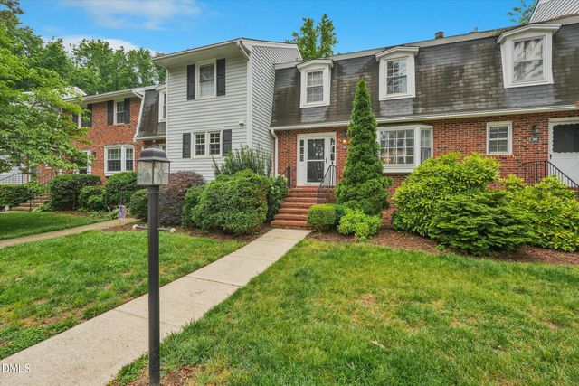 918 Hampshire Court, Cary, NC 27511