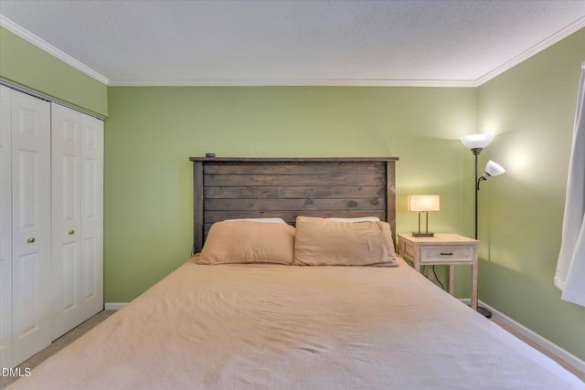 918 Hampshire Court, Cary, NC 27511
