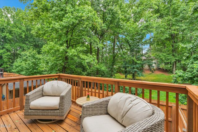 918 Hampshire Court, Cary, NC 27511
