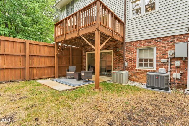 918 Hampshire Court, Cary, NC 27511