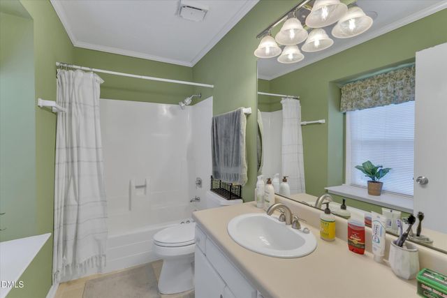 918 Hampshire Court, Cary, NC 27511
