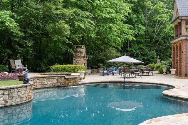 8196 Hewlett Road, Atlanta, GA 30350