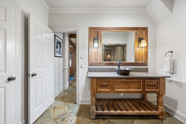 8196 Hewlett Road, Atlanta, GA 30350