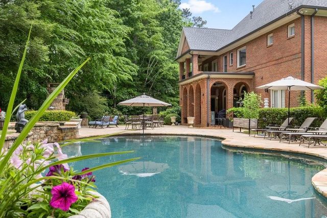 8196 Hewlett Road, Atlanta, GA 30350