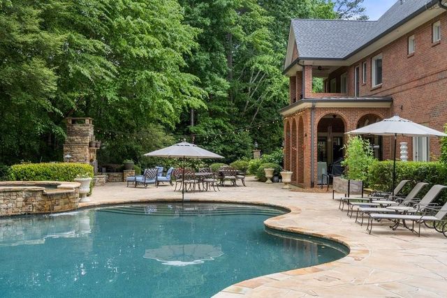 8196 Hewlett Road, Atlanta, GA 30350