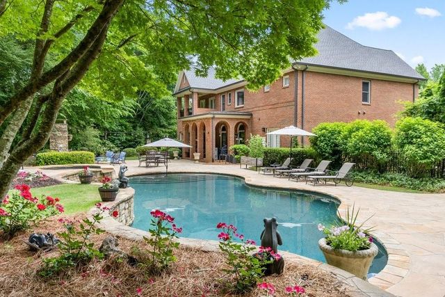 8196 Hewlett Road, Atlanta, GA 30350