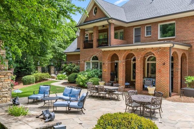 8196 Hewlett Road, Atlanta, GA 30350