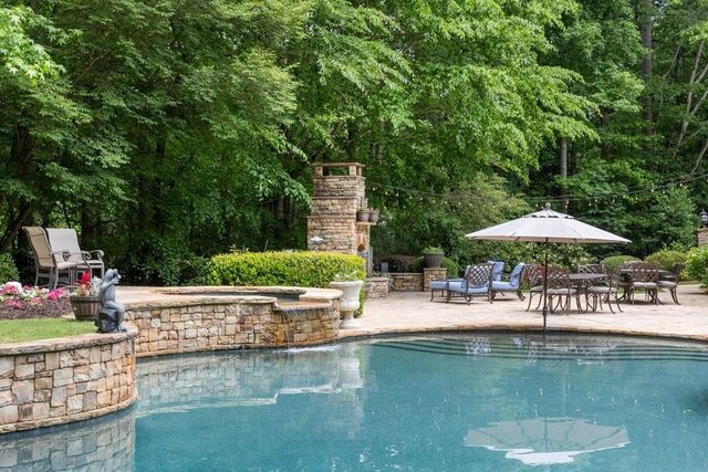 8196 Hewlett Road, Atlanta, GA 30350