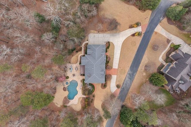 8196 Hewlett Road, Atlanta, GA 30350