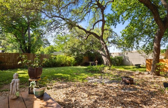 5606 Shreveport DR, Austin, TX 78727
