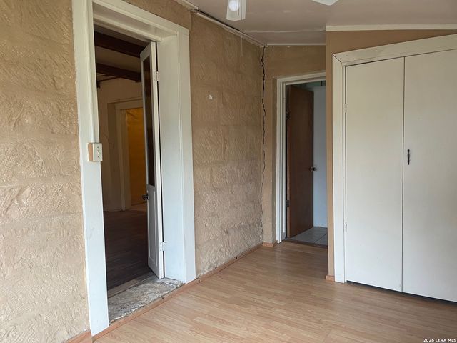 607 Hackberry St, Bandera, TX 78003