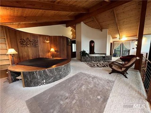 9400 McKinley Rd, Kelseyville, CA 95451