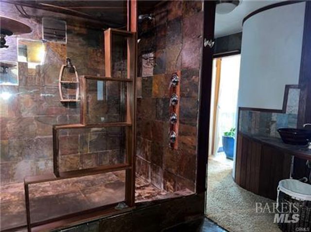 9400 McKinley Rd, Kelseyville, CA 95451