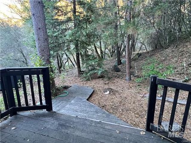 9400 McKinley Rd, Kelseyville, CA 95451