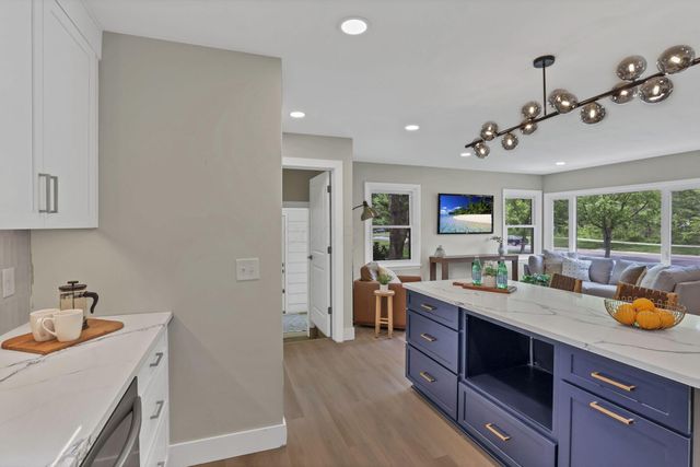 2095 Mccoy Road, Upper Arlington, OH 43220