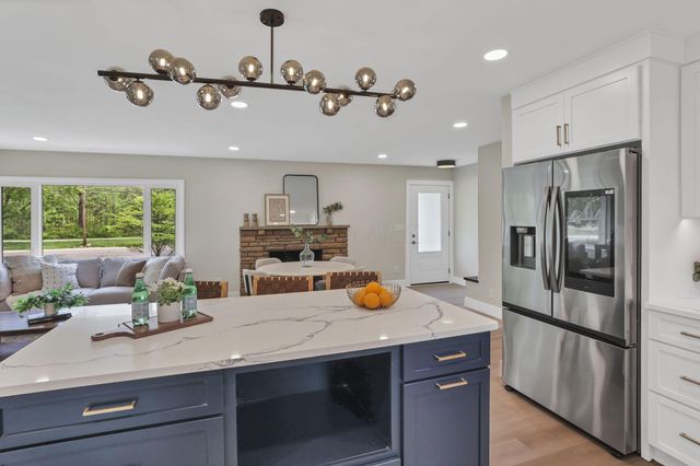 2095 Mccoy Road, Upper Arlington, OH 43220