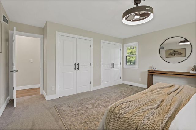 2095 Mccoy Road, Upper Arlington, OH 43220