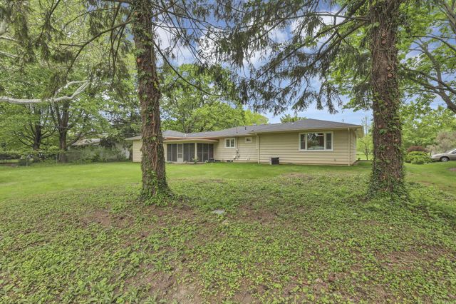 2095 Mccoy Road, Upper Arlington, OH 43220