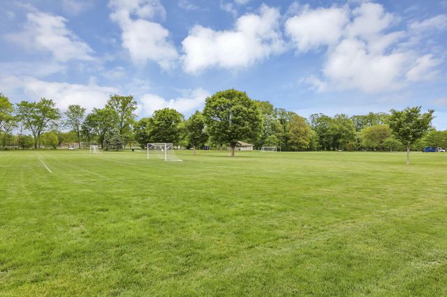 2095 Mccoy Road, Upper Arlington, OH 43220