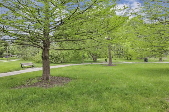 2095 Mccoy Road, Upper Arlington, OH 43220