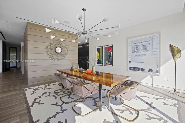 132 Paloma Dr, Coral Gables, FL 33143