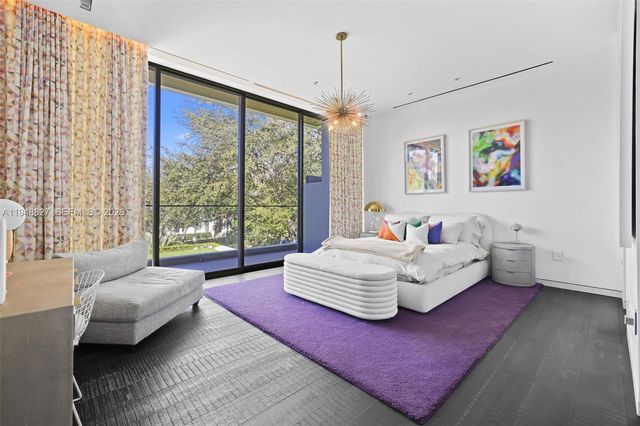 132 Paloma Dr, Coral Gables, FL 33143