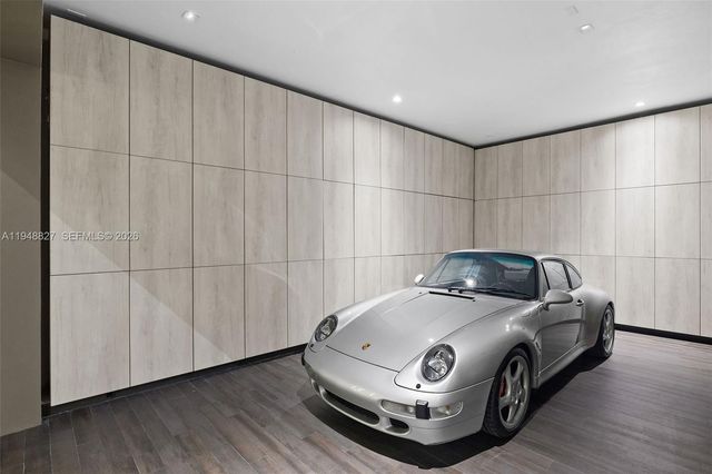 132 Paloma Dr, Coral Gables, FL 33143