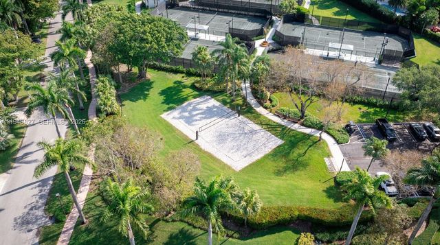 132 Paloma Dr, Coral Gables, FL 33143