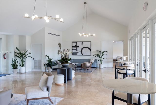 132 Paloma Dr, Coral Gables, FL 33143