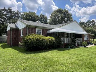 119 E Royce DR, Chesapeake, VA 23322