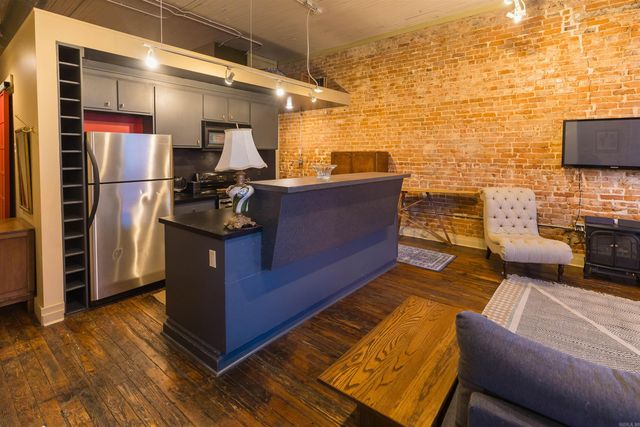 241 S Main, Jonesboro, AR 72401