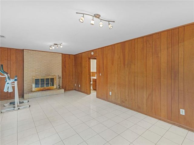 4493 Cherie Glen Trail, Stone Mountain, GA 30083