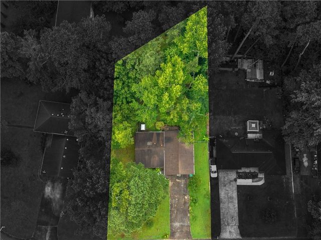4493 Cherie Glen Trail, Stone Mountain, GA 30083