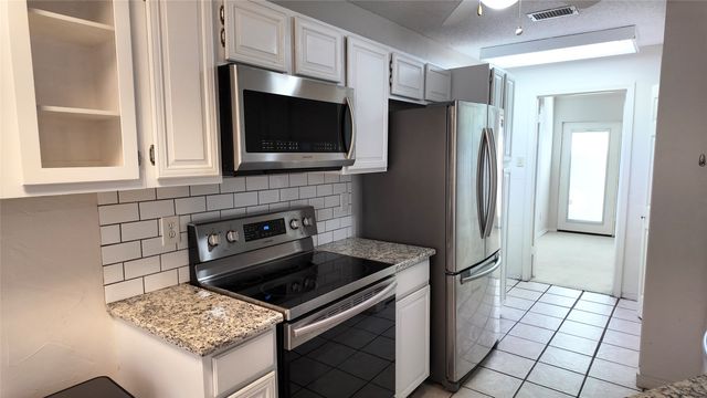 4127 Hollow Oak Drive, Dallas, TX 75287