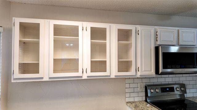 4127 Hollow Oak Drive, Dallas, TX 75287