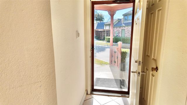 4127 Hollow Oak Drive, Dallas, TX 75287