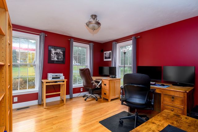 9 Cameron Drive, Rutland, MA 01543