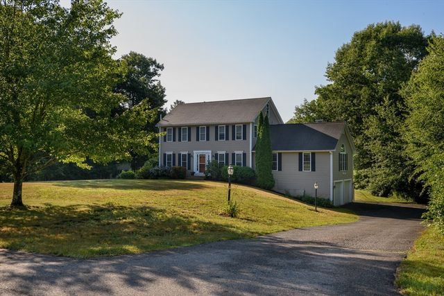 9 Cameron Drive, Rutland, MA 01543
