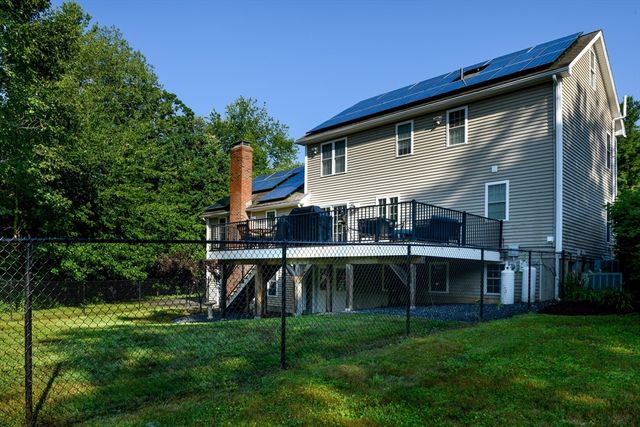 9 Cameron Drive, Rutland, MA 01543