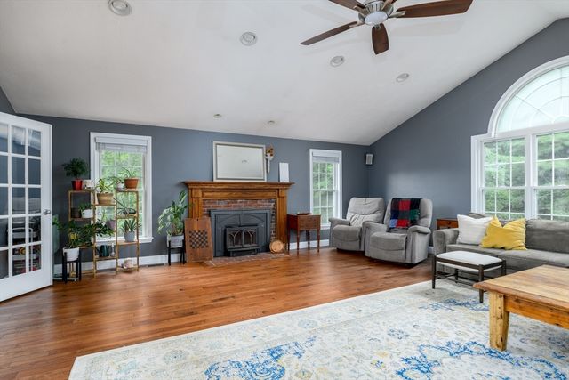 9 Cameron Drive, Rutland, MA 01543