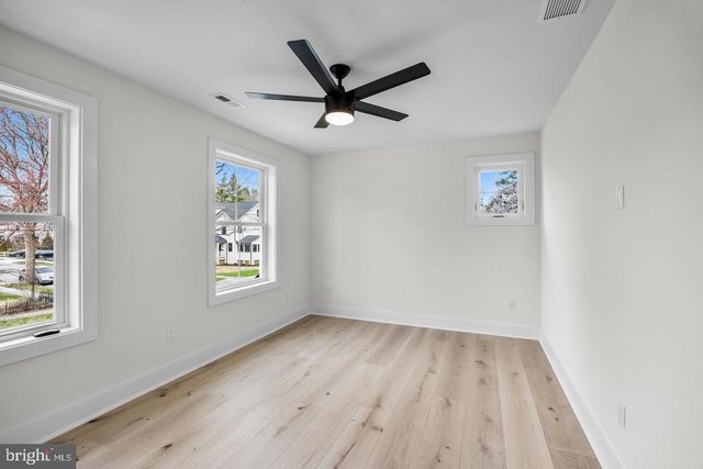201 CENTRE ST, Haddonfield, NJ 08033