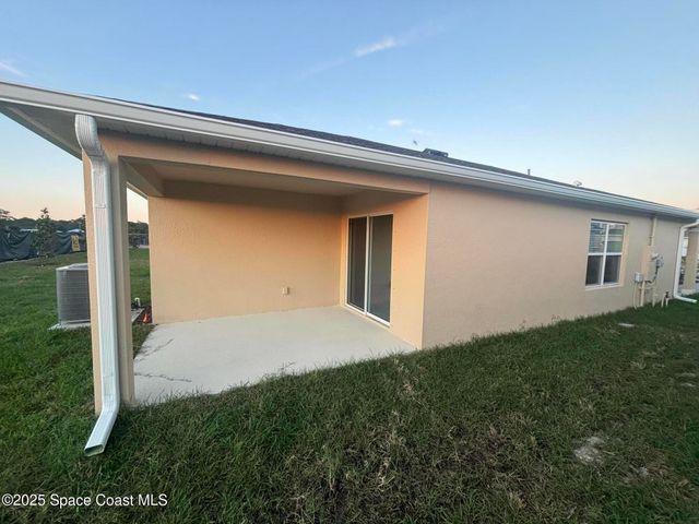 641 Hugo Drive SE, Palm Bay, FL 32909